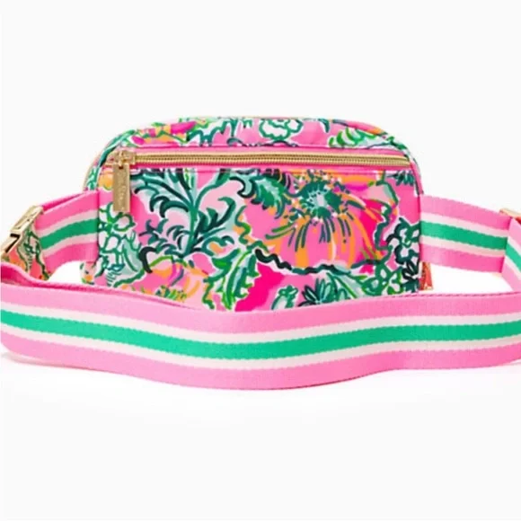 Lilly Pulitzer belt bag - Picture 4 of 8